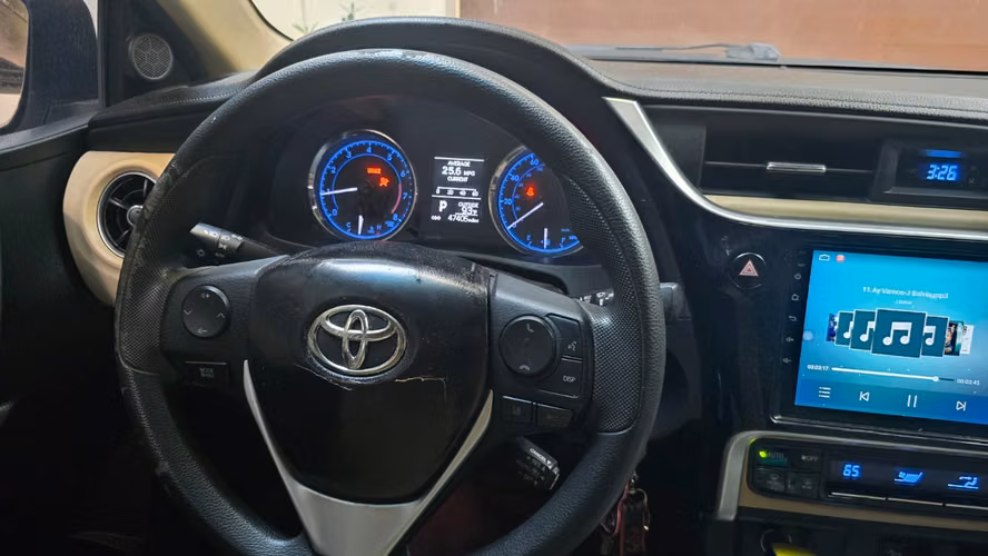 TOYOTA COROLLA LE 2019 - Imagen 3