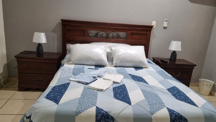 Alquilo apartamento amueblado en Santa Elena