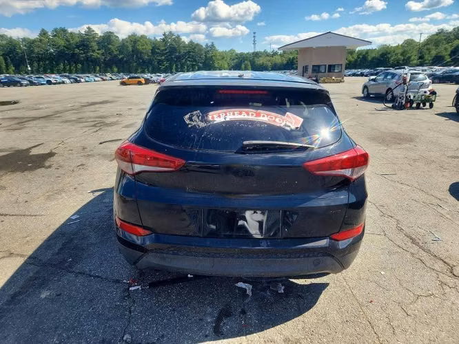 Hyundai Tucson ( Negociable )