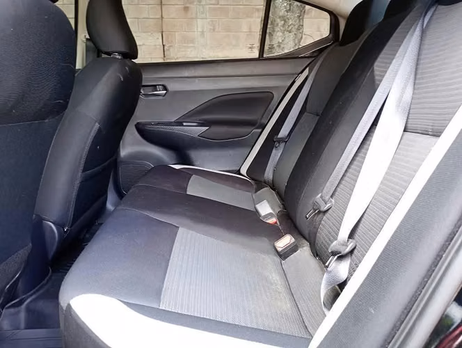 Vendo Nissan Versa SV 2022