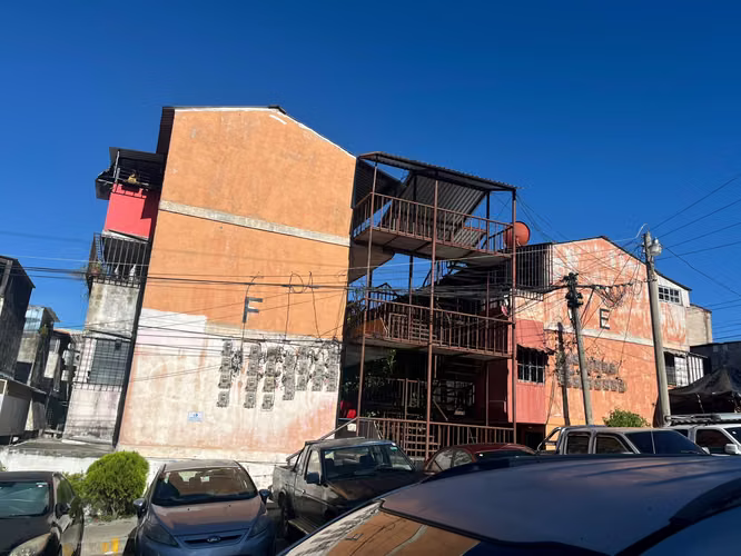 Apartamento en 2da Planta en San Salvador Centro Privados con porton de seguridad - Cond Berlmary