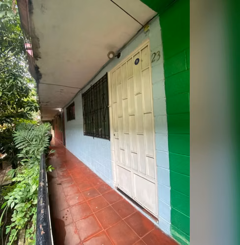 Apartamento en 2da Planta en San Salvador Centro Privados con porton de seguridad - Cond Berlmary
