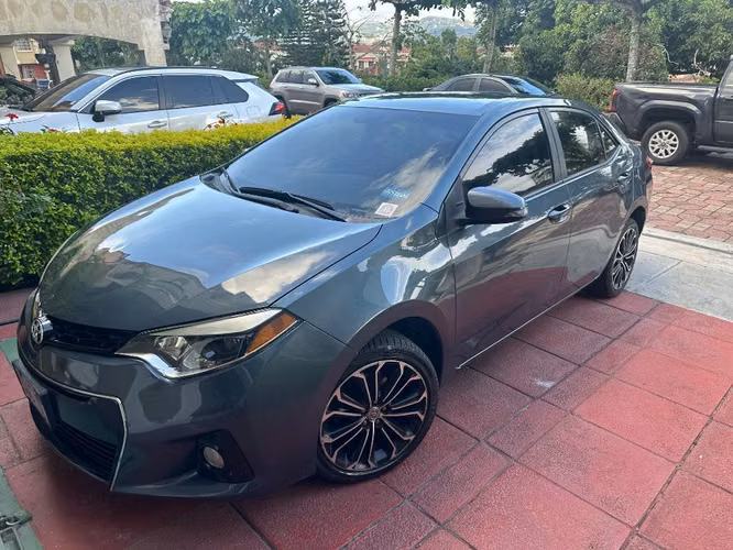 TOYOTA COROLLA 2014 S |68,000 millas| Solo vendo