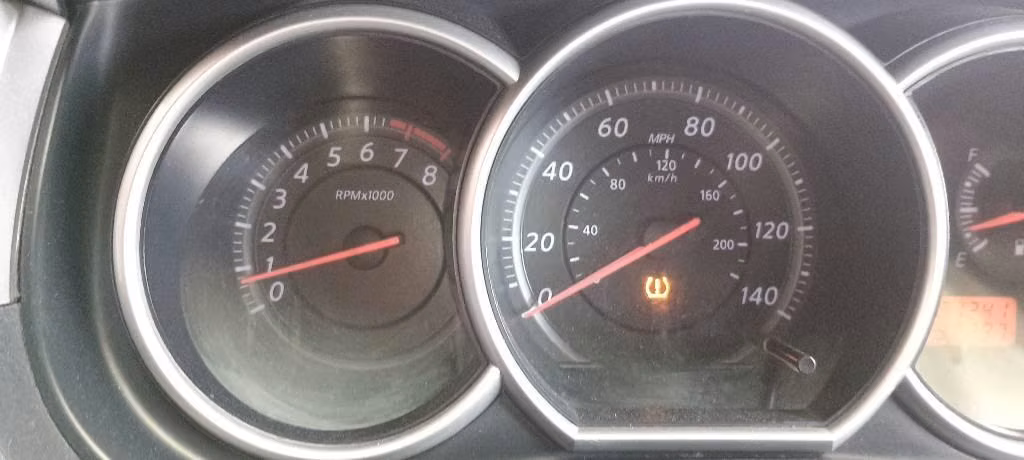 VENDO NISSAN VERSA 2010