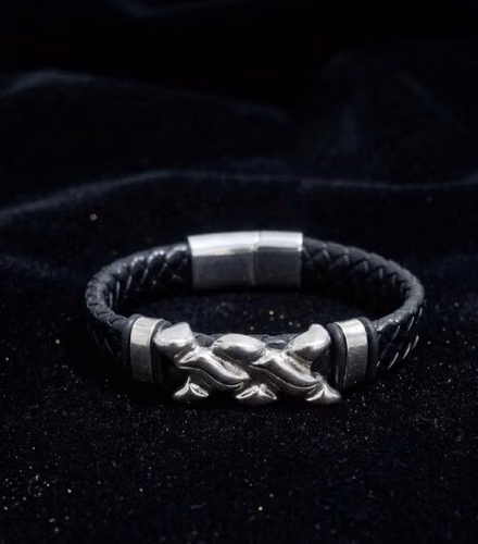 Pulsera de Cuero Trenzado y Detalles en Acero - Imagen 2