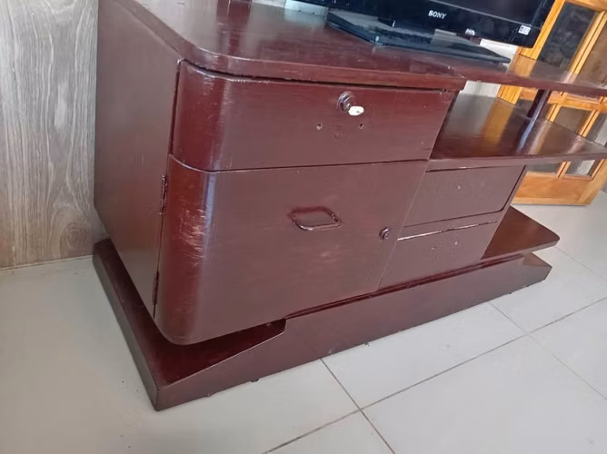 Mesita pata TV de madera $75  Madera Cedro - Imagen 4