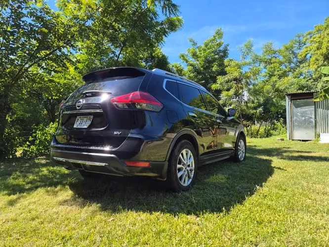 Nissan Rogue 2017 sv