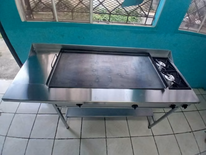 Plancha con mesa auxiliar - Imagen 1