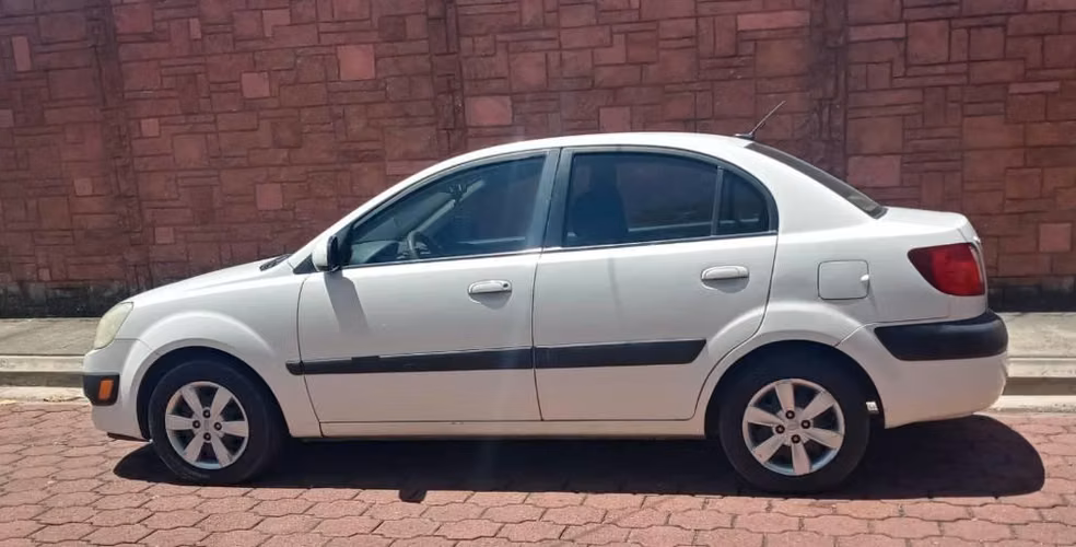 Kia Rio 2009 nitido A/C 100% - Imagen 2
