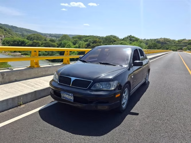 Vendo Mitsubishi Lancer Oz Rally 2002