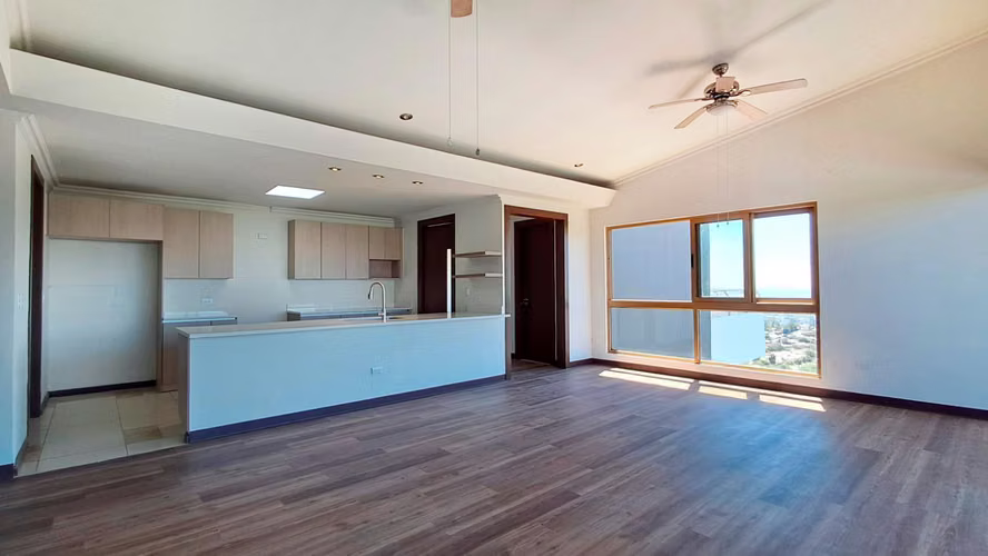 Venta de Penthouse en Condominio Las Vistas, Colonia Escalon, Sn Salvador