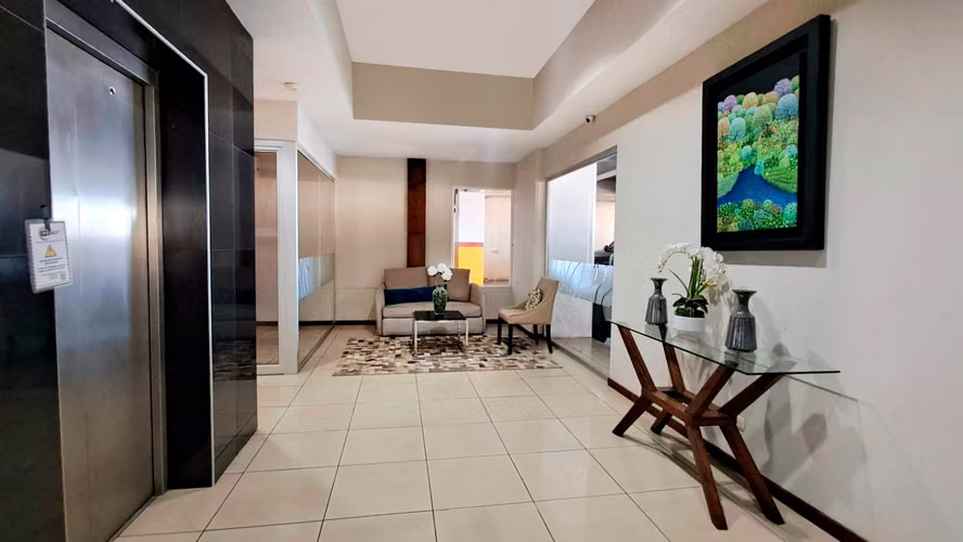 Venta de Penthouse en Condominio Las Vistas, Colonia Escalon, Sn Salvador