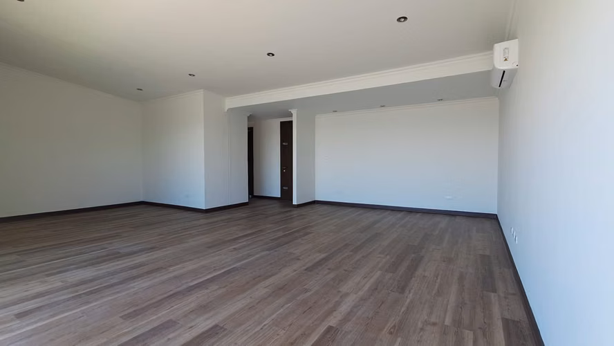 Venta de Penthouse en Condominio Las Vistas, Colonia Escalon, Sn Salvador