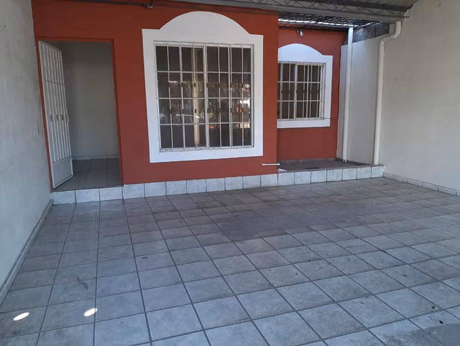 Se Vende Propiedad en Residencial Versalles, San Miguel - Imagen 3