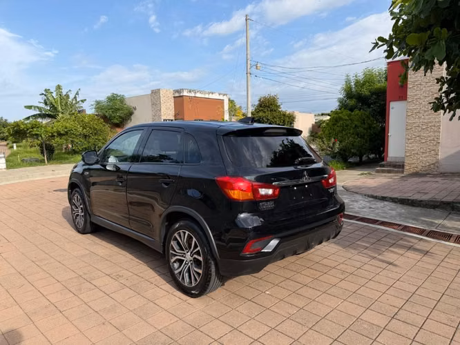 Mitsubishi Outlander Sport 2019