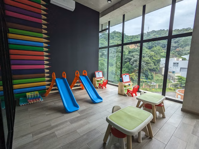 APARTAMENTO AMUEBLADO en PARK TOWER (SANTA ELENA) - Imagen 5