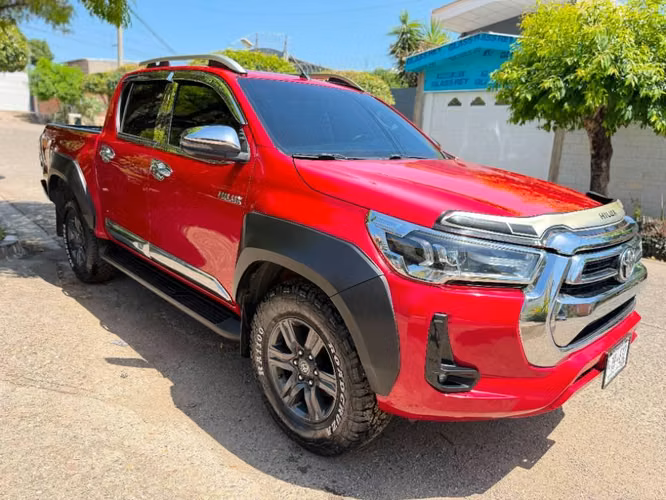 Hilux 2023 4x4 - Imagen 4