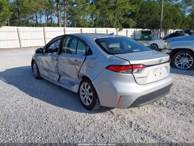 TOYOTA COROLLA LE 2024 - Imagen 3