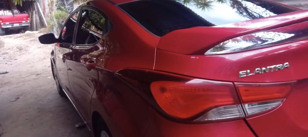 Hyundai Elantra 2016 - Imagen 3