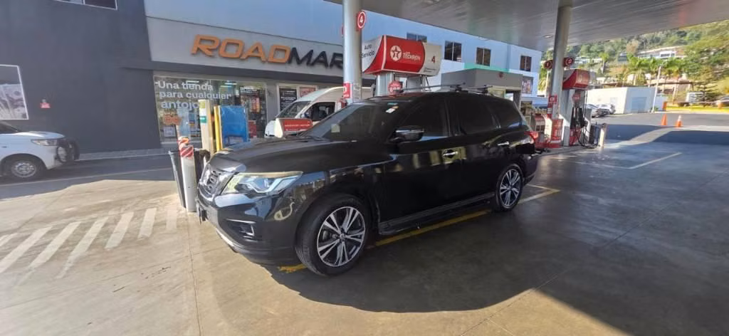 Nissan Pathfinder 4WD full extras de AGENCIA 2019