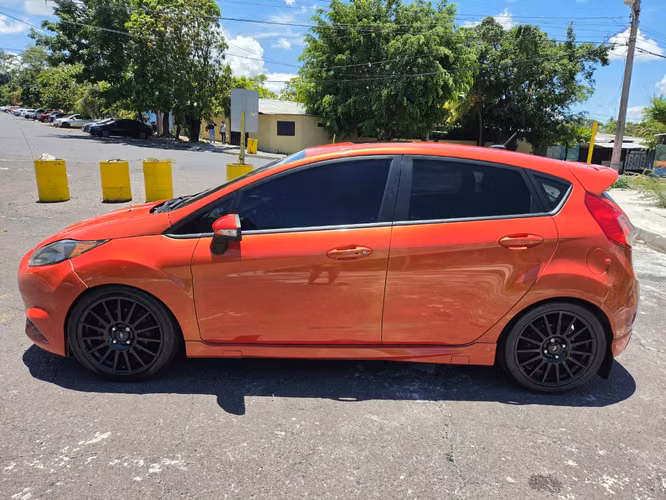 FORD Fiesta ST Turbo  (FINANCIAMIENTO DISPONIBLE) - Imagen 3