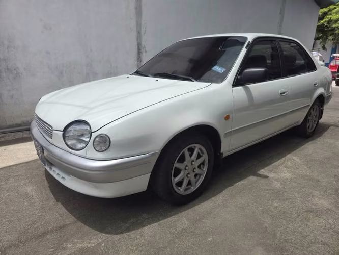 TOYOTA COROLLA GLI
