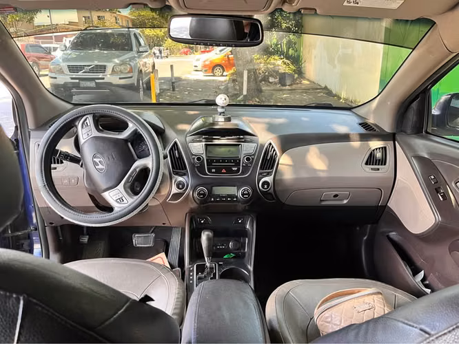 Hyundai Tucson Año 2012 Automatico - Imagen 3