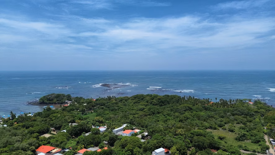 Venta de terreno de playa en Residencial Las Veraneras, Los Cóbanos, Sonsonate