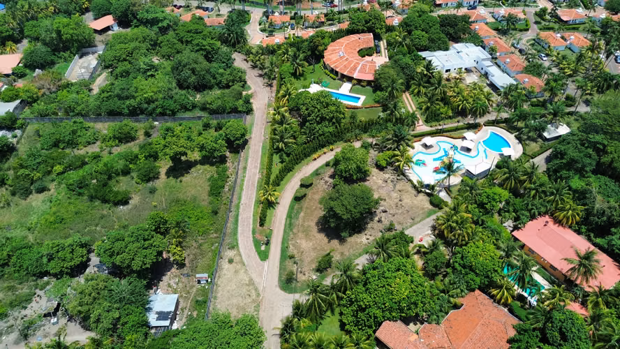 Venta de terreno de playa en Residencial Las Veraneras, Los Cóbanos, Sonsonate
