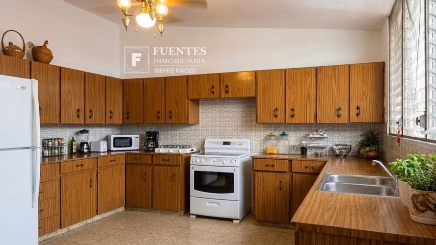 VENTA CASA COL ESCALON SAN SALVADOR ZONA PLAZA BEETHOVEN - Imagen 5