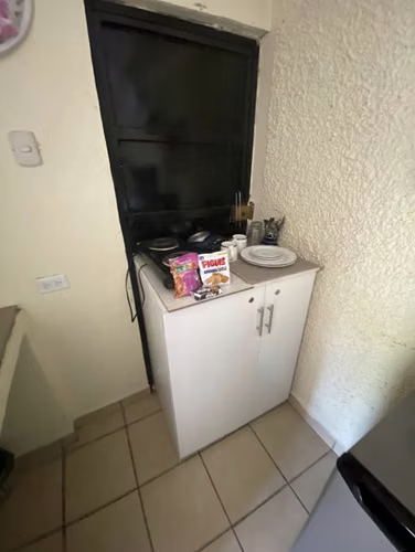 ALQUILER HABITACIÓN AMUEBLADA
