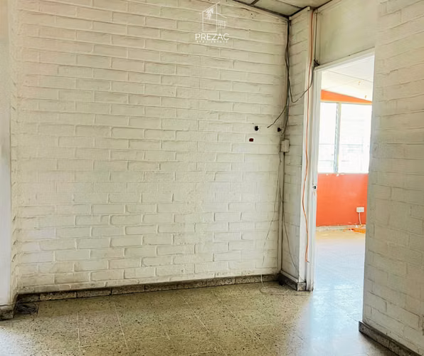 Terreno comercial con casa para remodelar en Colonia San Francisco, 1,586 v² – $1,190,000