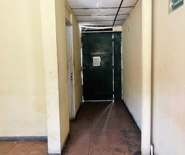Terreno comercial con casa para remodelar en Colonia San Francisco, 1,586 v² – $1,190,000