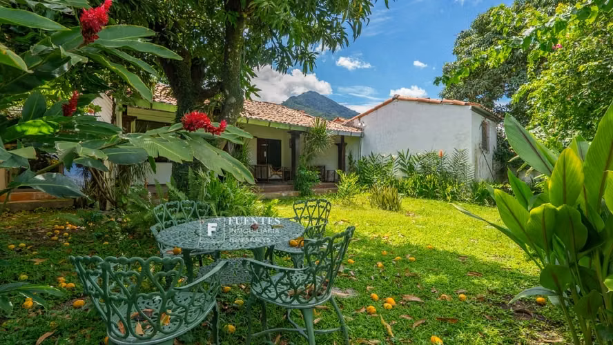 VENTA CASA COL ESCALON PARTE MEDIA SAN SALVADOR - Imagen 4