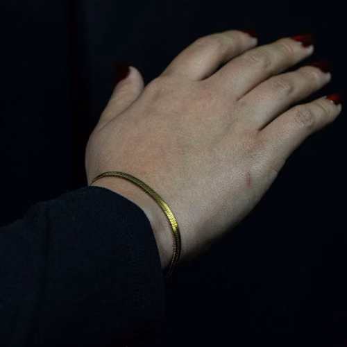Pulsera Enchapa en Oro 18 Quilates tipo eslabón snake o malla de serpiente - Imagen 2