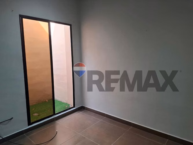 Casa en venta en Residencial Sinaí, Santa Ana. - Imagen 4