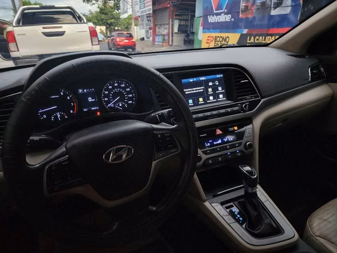 Hyundai Elantra 2018 Limited - Imagen 5