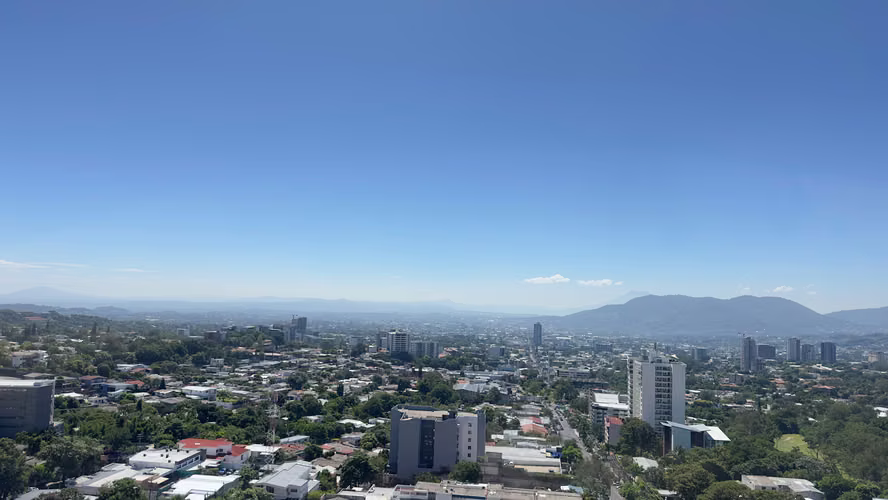 PENTHOUSE DE LUJO DE 3 HABITACIONES CON 264M², TORRE LAS VISTAS LO ALTO DE MASFERRER - Imagen 18