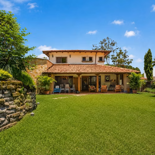 LAS PILETAS VENTA CASA $1,175,000 NEG PRIVADO
