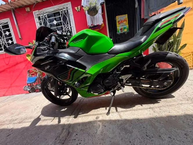 Kawasaki Ninja 500 version SE ABS 2024 - Imagen 3