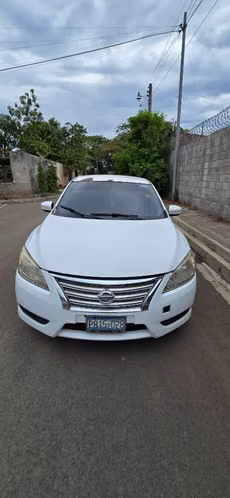 Nissan Sentra - Imagen 4
