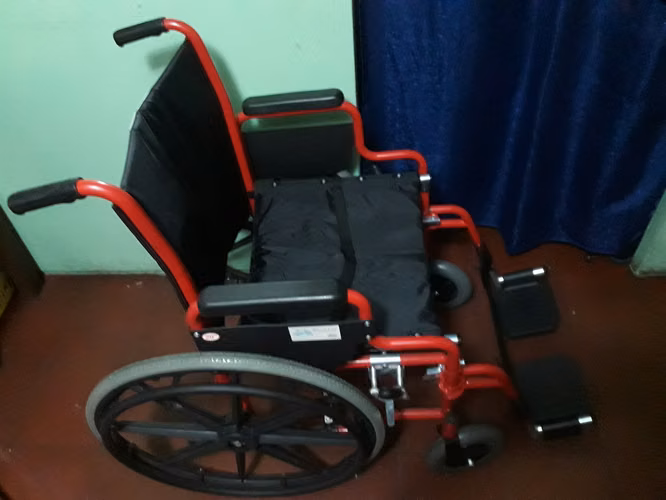 Silla de ruedas nueva
