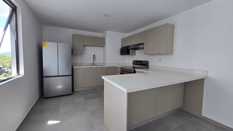 SE ALQUILA APARTAMENTO 141 SAN BENITO, CON LINEA BLANCA, con vista