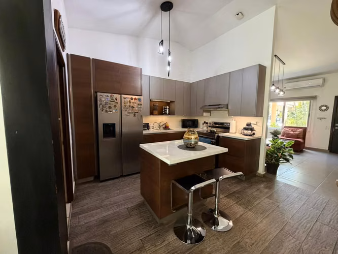 SE VENDE CASA QUINTAS DE LAS MERCEDES LOURDES COLON,  DE UN NIVEL - Imagen 1