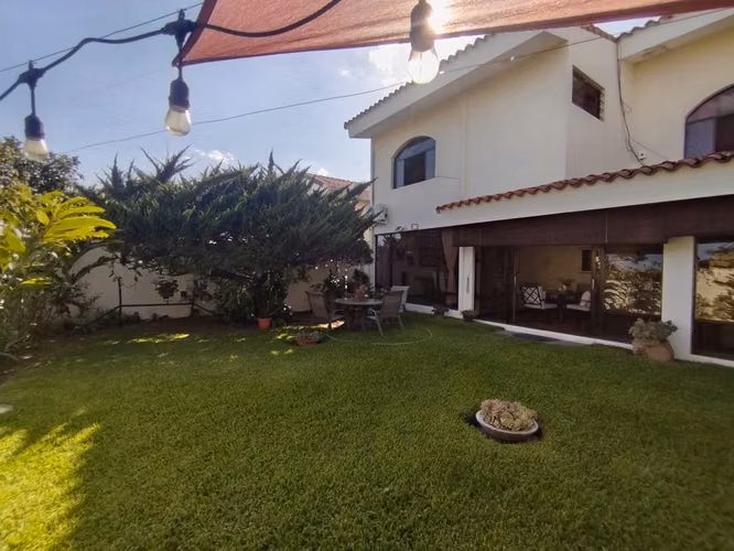 SE ALQUILA CASA CUMBRES DE LA ESCALÓN, PRIVADO, tiene 300mts2 constru - Imagen 5
