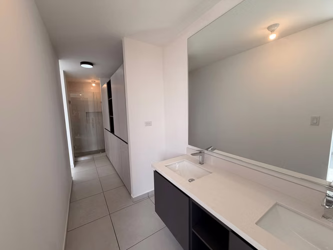 SE ALQUILA APARTAMENTO ALTURAS DEL BOSQUE NUEVO CON LÍNEA BLANCA, 129m2 - Imagen 17