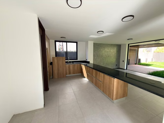 SE ALQUILA CASA DEL BOSQUE NUEVO CUSCATLAN, NUEVA A ESTRENAR - Imagen 7