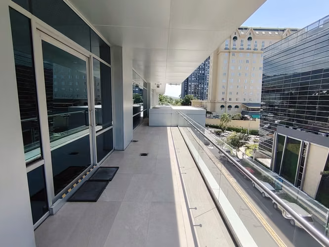 SE ALQUILA OFICINA TORRE INSIGNE, SAN BENITO, Moderna,  tipo Dúplex - Imagen 7