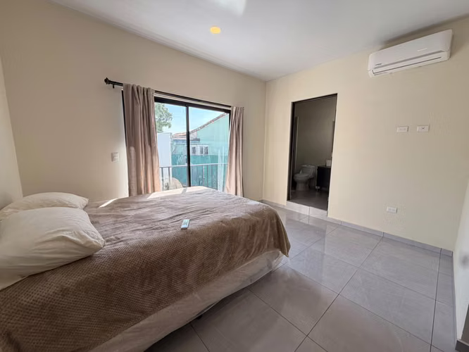 SE VENDE CASA ESCALON MODERNA COMO NUEVA, TOTALMENTE AMUEBLADA - Imagen 16