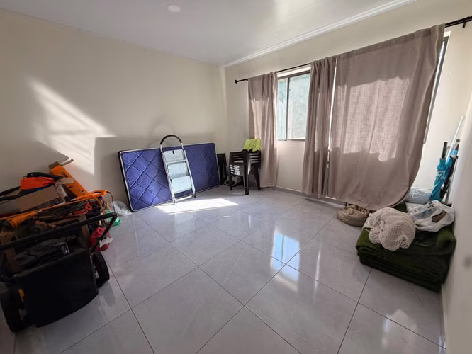 SE VENDE CASA ESCALON MODERNA COMO NUEVA, TOTALMENTE AMUEBLADA - Imagen 2